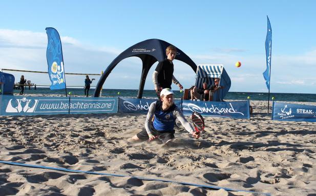 Beim 1. Beach Tennis Turnier in Kühlungsborn bleiben die Titel in Mecklenburg-Vorpommern
