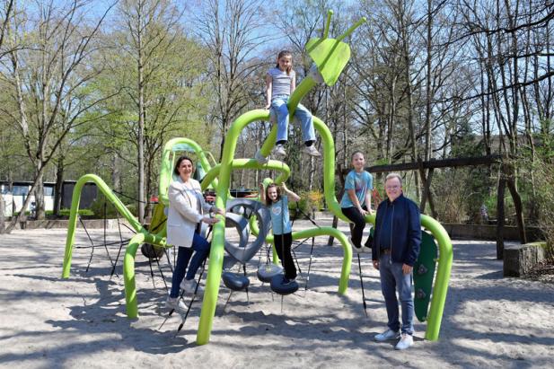 Gottesanbeterin mit Rutsche – neues Spielgerät im Zoo Rostock eingeweiht
