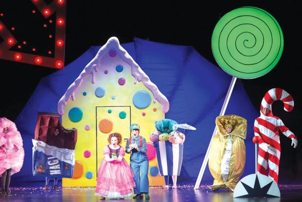 Knusper, knusper knäuschen, wer knuspert an meinem Häuschen? Na Hänsel und Gretel!