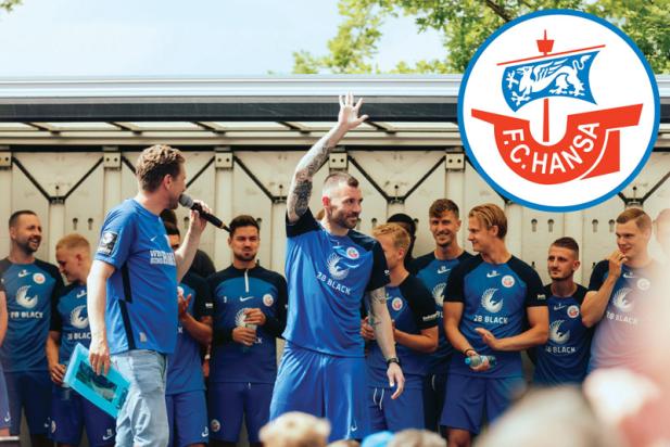 FAN- UND FAMILIENTAG MIT TESTSPIEL DER PROFIS