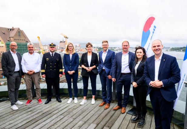 Die Hanse Sail 2025: Wegweisend vom Stadthafen bis nach Warnemünde