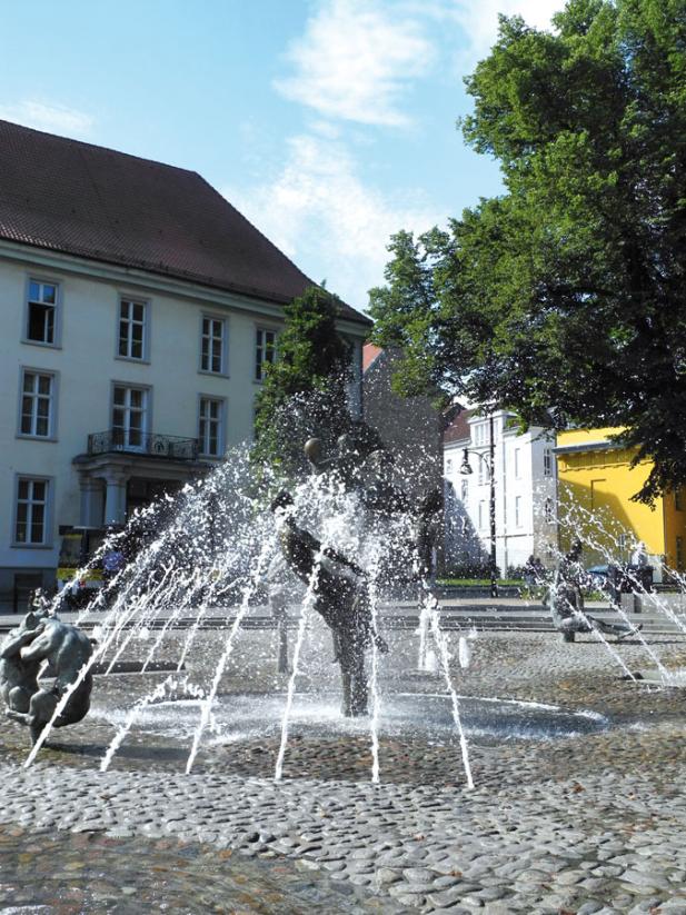 Rostocks Brunnensaison beginnt am 1. April – Auftakt am „Brunnen der Lebensfreude“