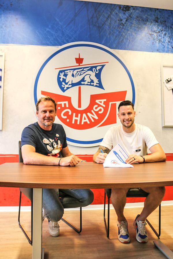 F.C. Hansa Rostock holt Probespieler Ryan Malone an Bord der Kogge