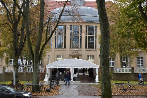 Unimedizin Rostock fährt im Zentrum für Innere Medizin auf Notfallmodus herunter