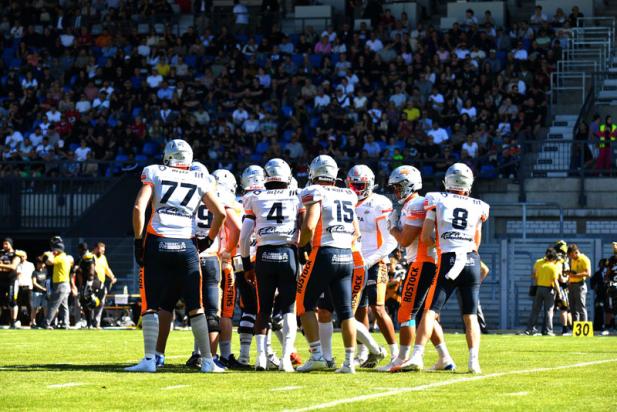 Griffins starten mit Krimisieg in Krefeld