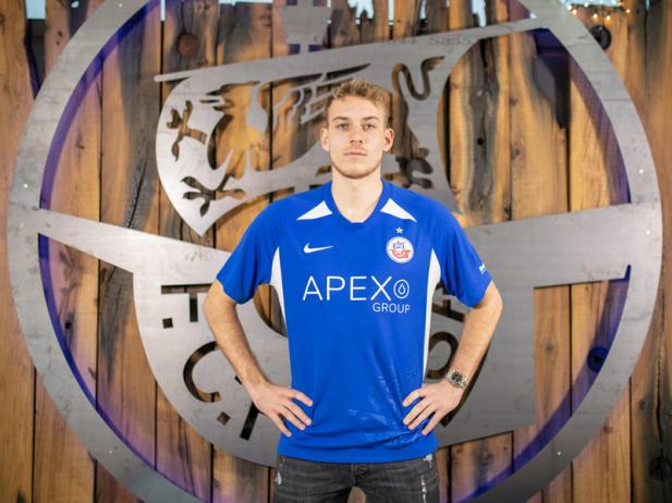 Offiziell: F.C. Hansa Rostock verpflichtet Timo Becker von Schalke 04