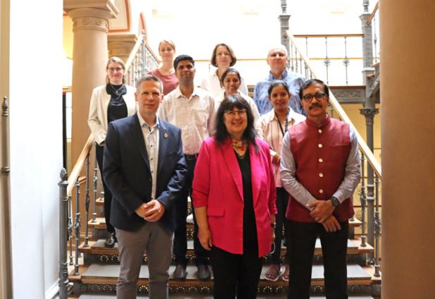 Rektorin der Universität Rostock begrüßt indische Delegation der Goa University