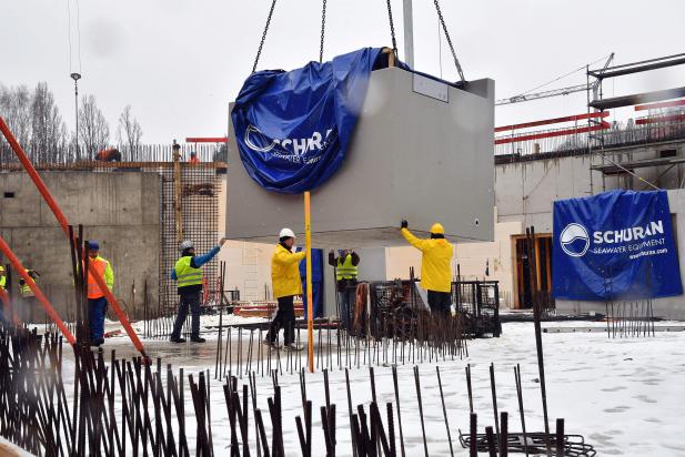 Schwerlast auf der Zoobaustelle