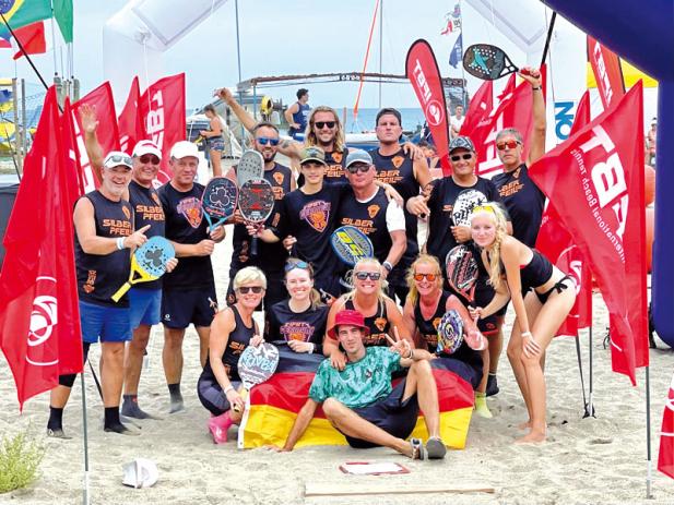 Medaillen für MV-Beach-Tennis-Asse