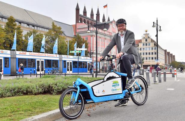Erster Rostocker Radreport jetzt herausgegeben – Rostock will Fahrradstadt werden