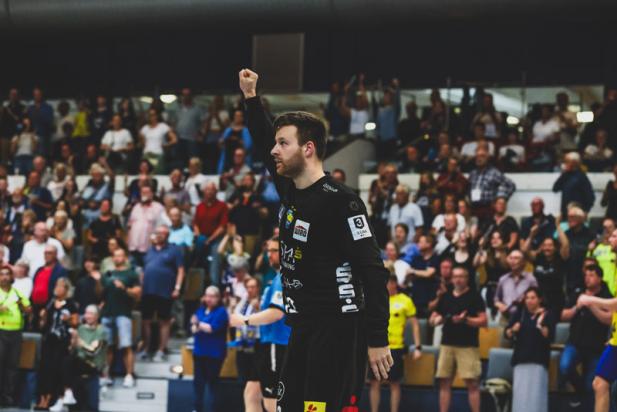 Dritter Sieg in Folge: Empor bezwingt den TSV Burgdorf II mit 32:31