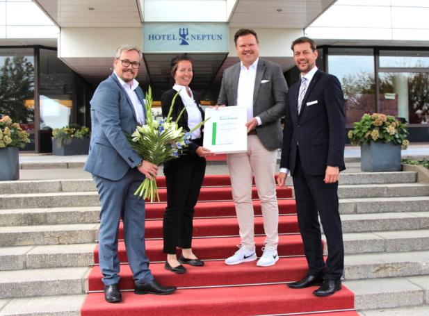 Rostock News: Warnemünder Hotel Neptun erhält Umwelt-Siegel