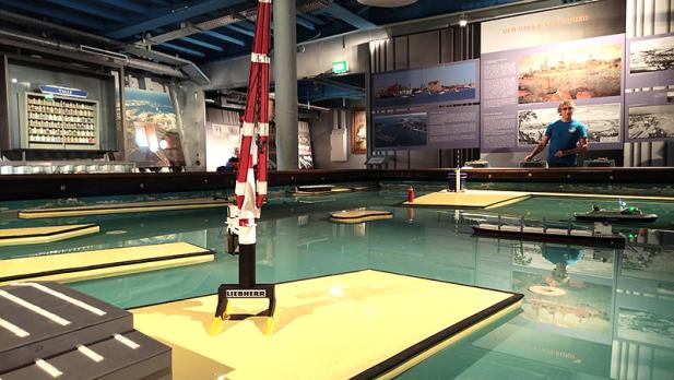 Den Rostocker Hafen in Miniatur ansteuern