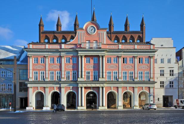 Nach Schwerin und anderen Kommunen in Mecklenburg-Vorpommern verhängt nun auch Rostock eine Haushaltssperre
