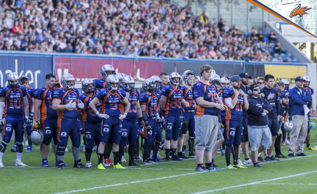 Griffins schlagen Adler vor 4500 Zuschauern – grandiose Footballparty in Rostock
