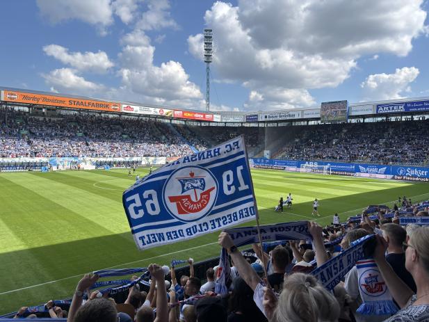 Rostock News: Kogge auf Kurs