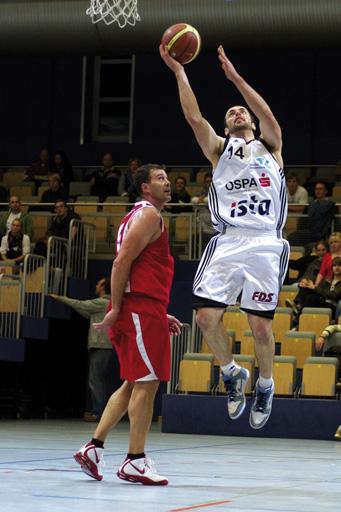 Ein Basketball-Derby zum Fest