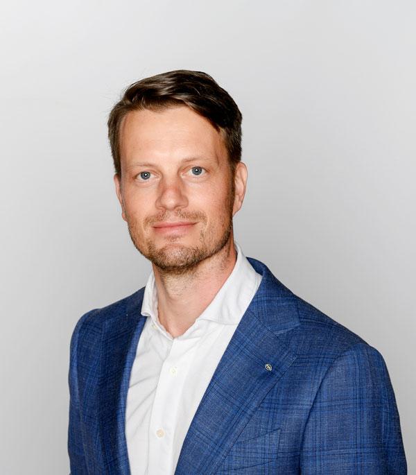 IHK zu Rostock: Tom Scheffler als Nachfolger für den bisherigen IHK-Vizepräsidenten Hagen Reinhold gewählt