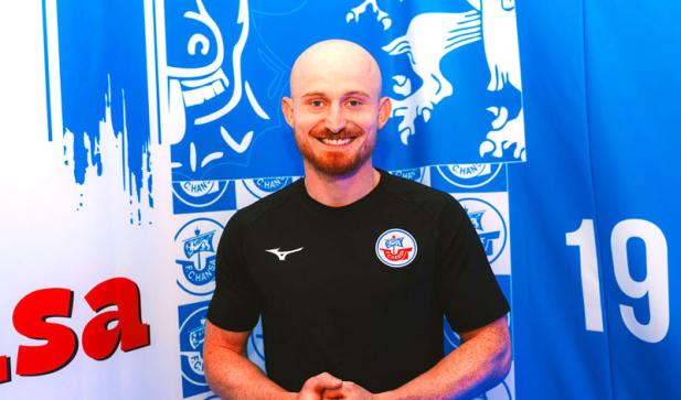 MAXIMILIAN KRAUSS VERSTÄRKT DIE KOGGE
