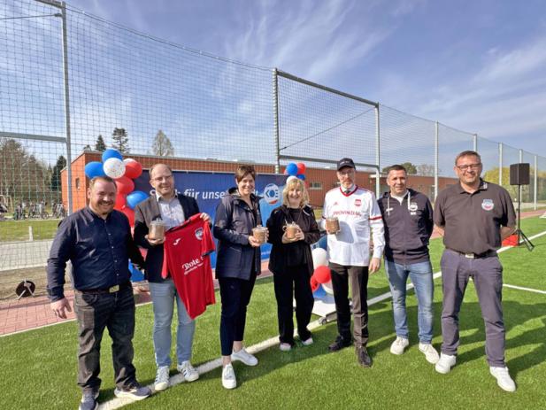 Rostock News: Grüner Rasen für die „Rote Erde“