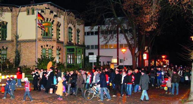 Martinsumzug am 11.11.2011 in Warnemünde