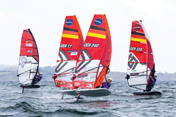 Saisonauftakt der deutschen Windsurf-Elite in Kühlungsborn